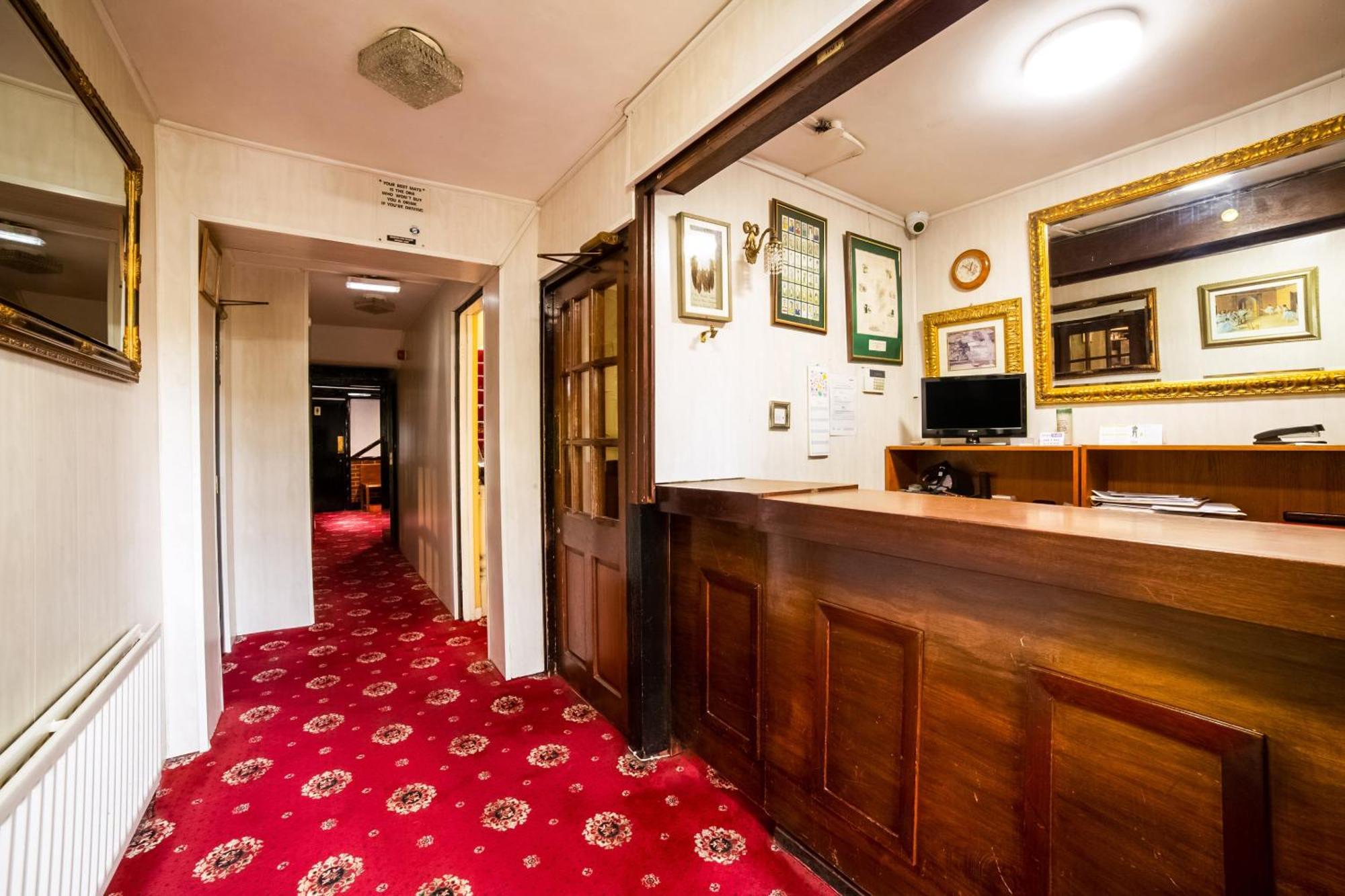 Oyo The Royal Hotel Dunston  Kültér fotó