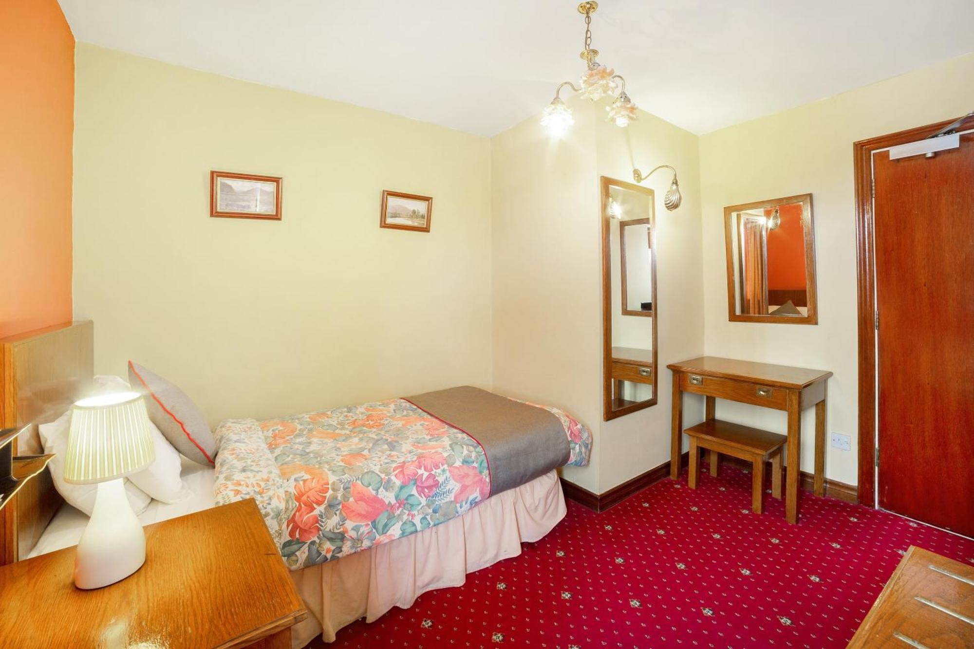 Oyo The Royal Hotel Dunston  Kültér fotó